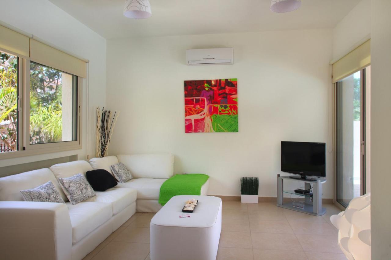 Protaras Villa Michelle 9 Extérieur photo